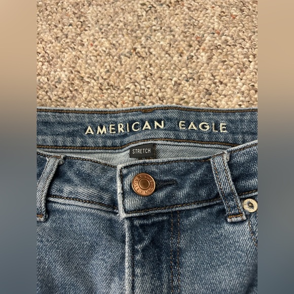 American Eagle Distressed Mom Jeans - Picture 5 of 7